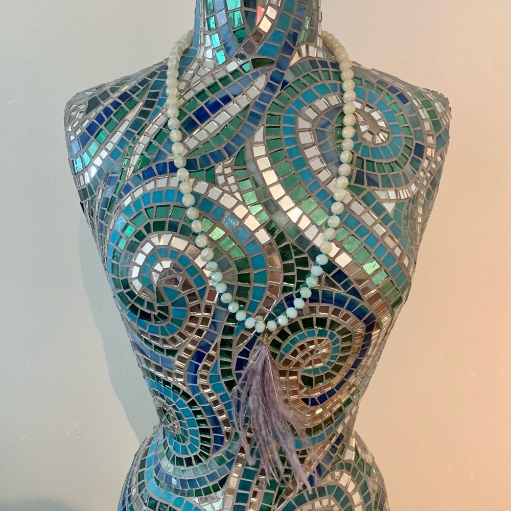 Ombré beaded necklace with marabou feather